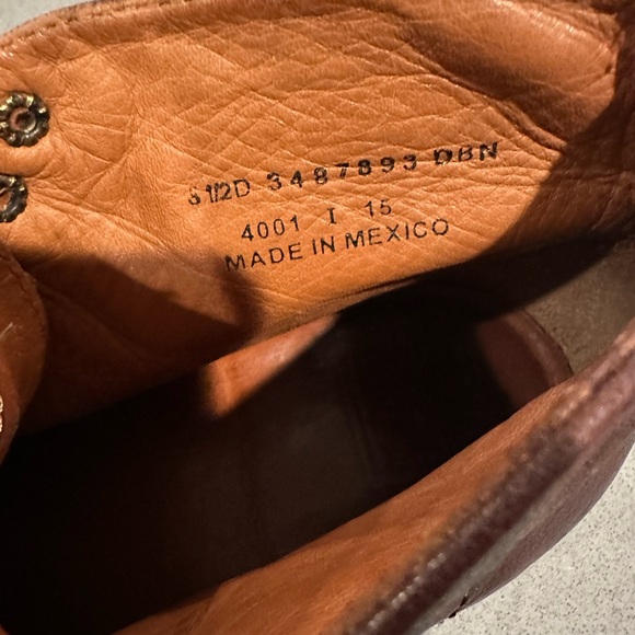 Men's Frye Leather Lace-Up Chukka Boots - Picture 9 of 9